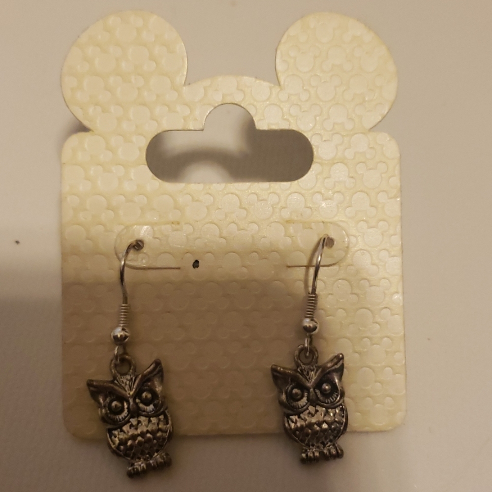 NEW Disney Owl Dangle Earrings
